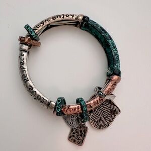 KIM ROGERS Silver Brass Copper Tone Teal Panel Stretch Charm Bracelet